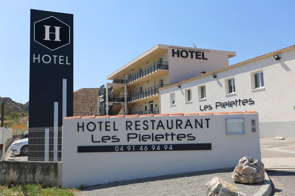Hotel Restaurant Les Pielettes Le Rove Exterior foto